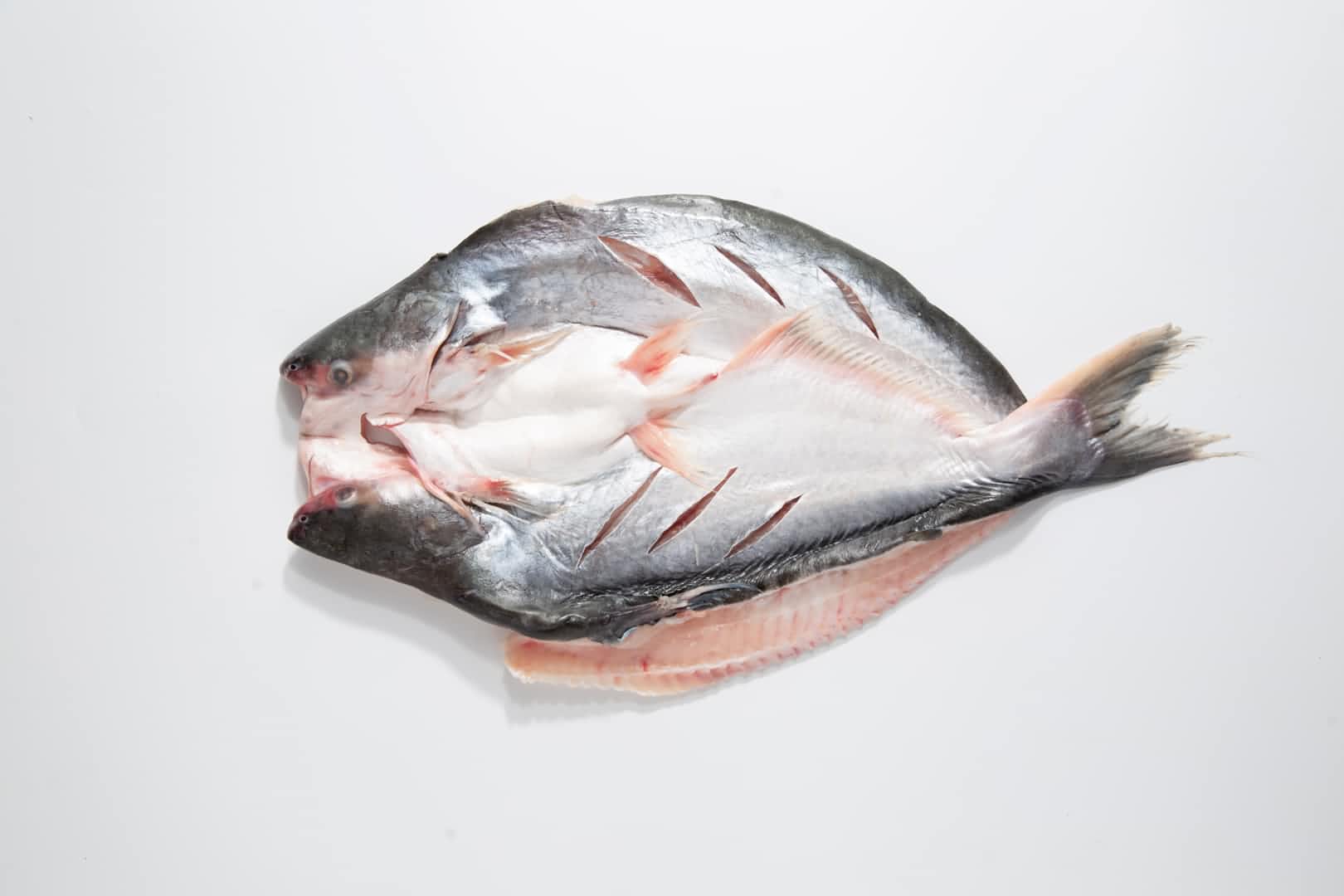 开背巴沙鱼<br>Frozen Pangasius Butterfly Cut